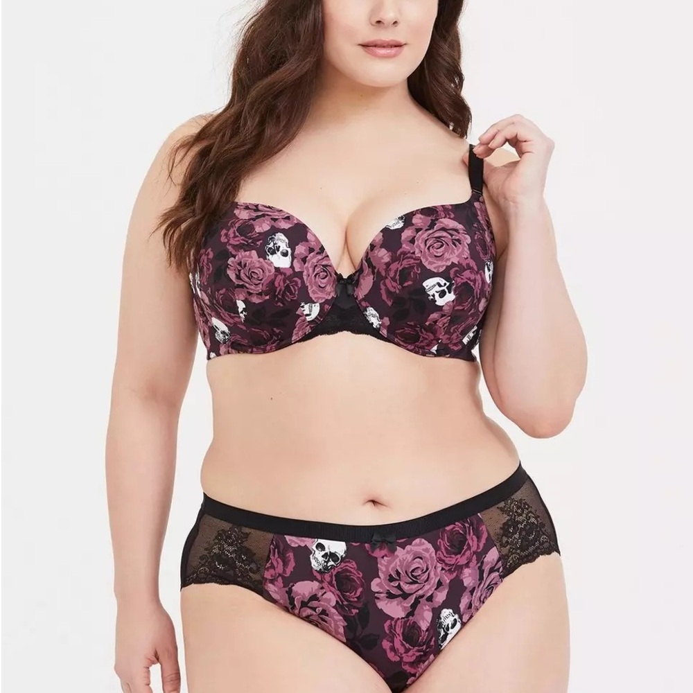 Torrid skull floral bra